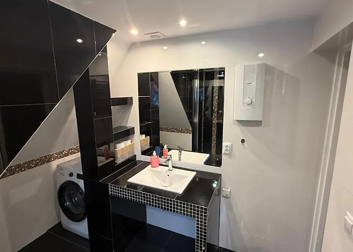 Piastowska 3 Appartamento *